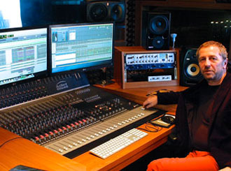 Audient ASP4816 konzole pro studio Karla Holase