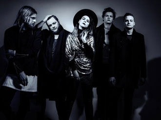 Of Monsters and Men prověřili na Colours of Ostrava mikrofony Audix