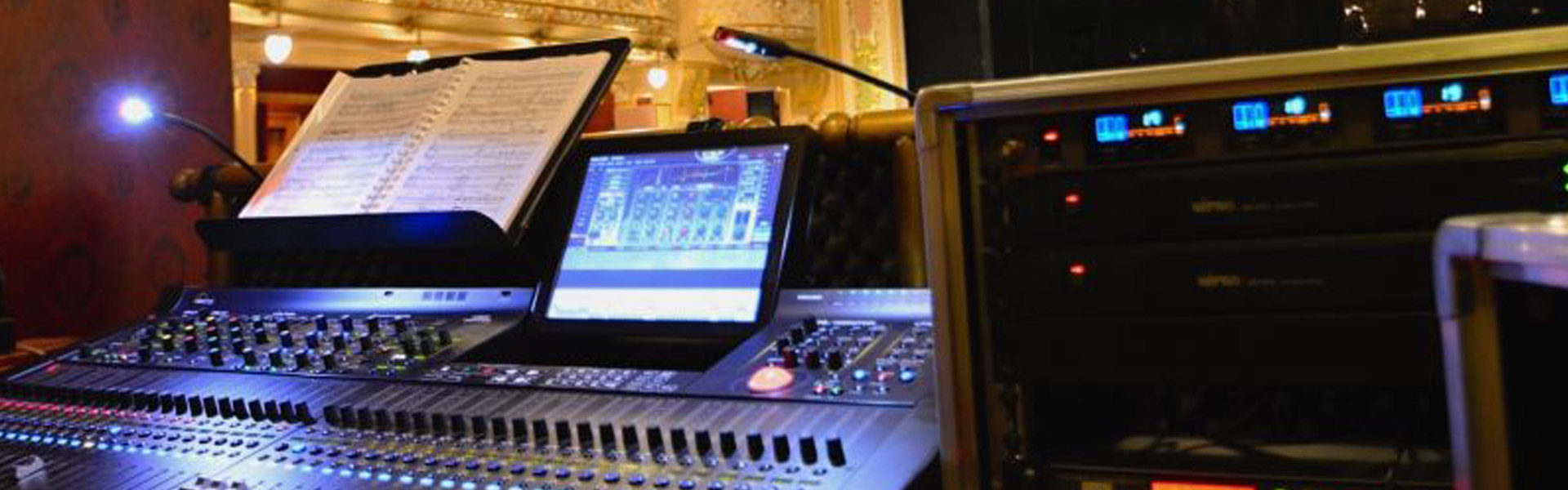 Druhý digitální mixážní pult Innovason Eclipse GT pro Divadlo J. K. Tyla