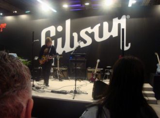 Gibson předváděl své novinky ve Frankfurtu na Hughes & Kettner Coreblade Metal Head