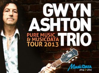 Gwyn Ashton Trio v MusicData na TOUR 2013