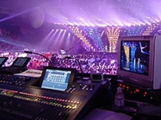 InnovaSON má monstrózní show