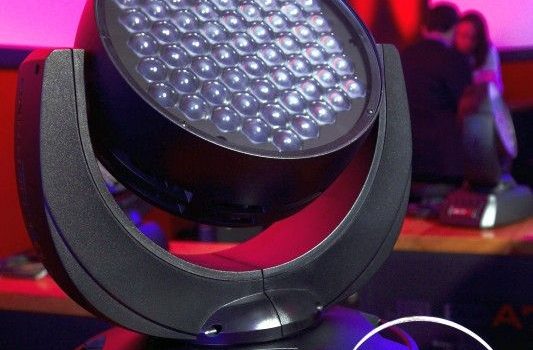 JBLED A12 – Vítěz SHOWTECH PRODUCT AWARD 2011