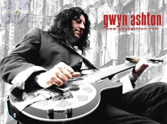 Koncert Gwyn Ashton 23.11.2010 MusicData Velké Meziříčí