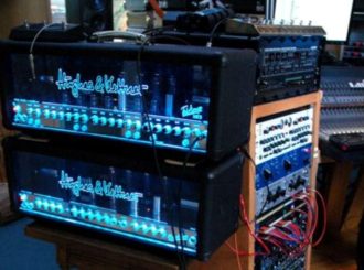 Na nové desce Michala Pavlíčka byl Hughes & Kettner