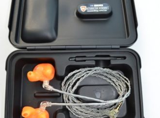 Zakázková sluchátka Ultimate Ears PRO18 pro Vojtu Dyka