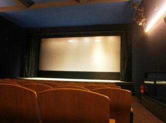 Obrázek č.1 article Akustické úpravy jeviště – kino Svratka v Tišnově