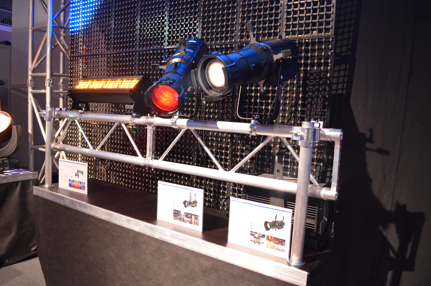 Fotogalerie – Theatre Tech v Brně Fotogalerie – Theatre Tech v Brně