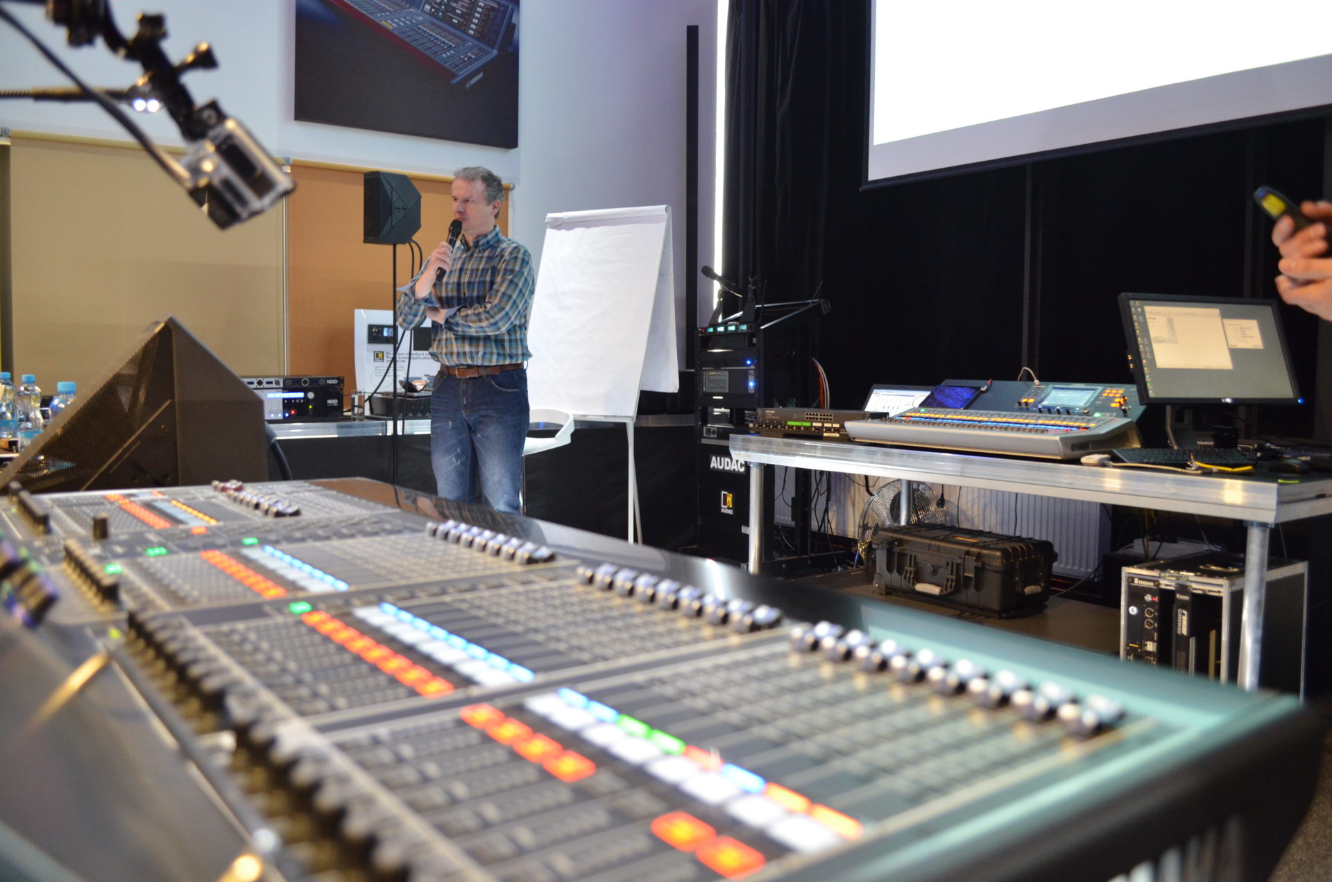 Odhalili jsme vše okolo protokolu DANTE a digital audio networkingu