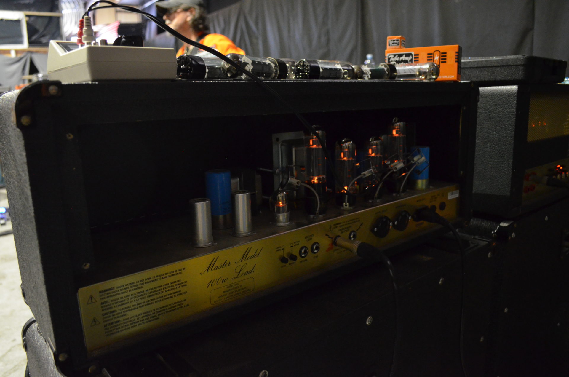 Jak jsme přelampovali kytarové zesilovače skupině Kabát a jak může pomoci přelampování Vám