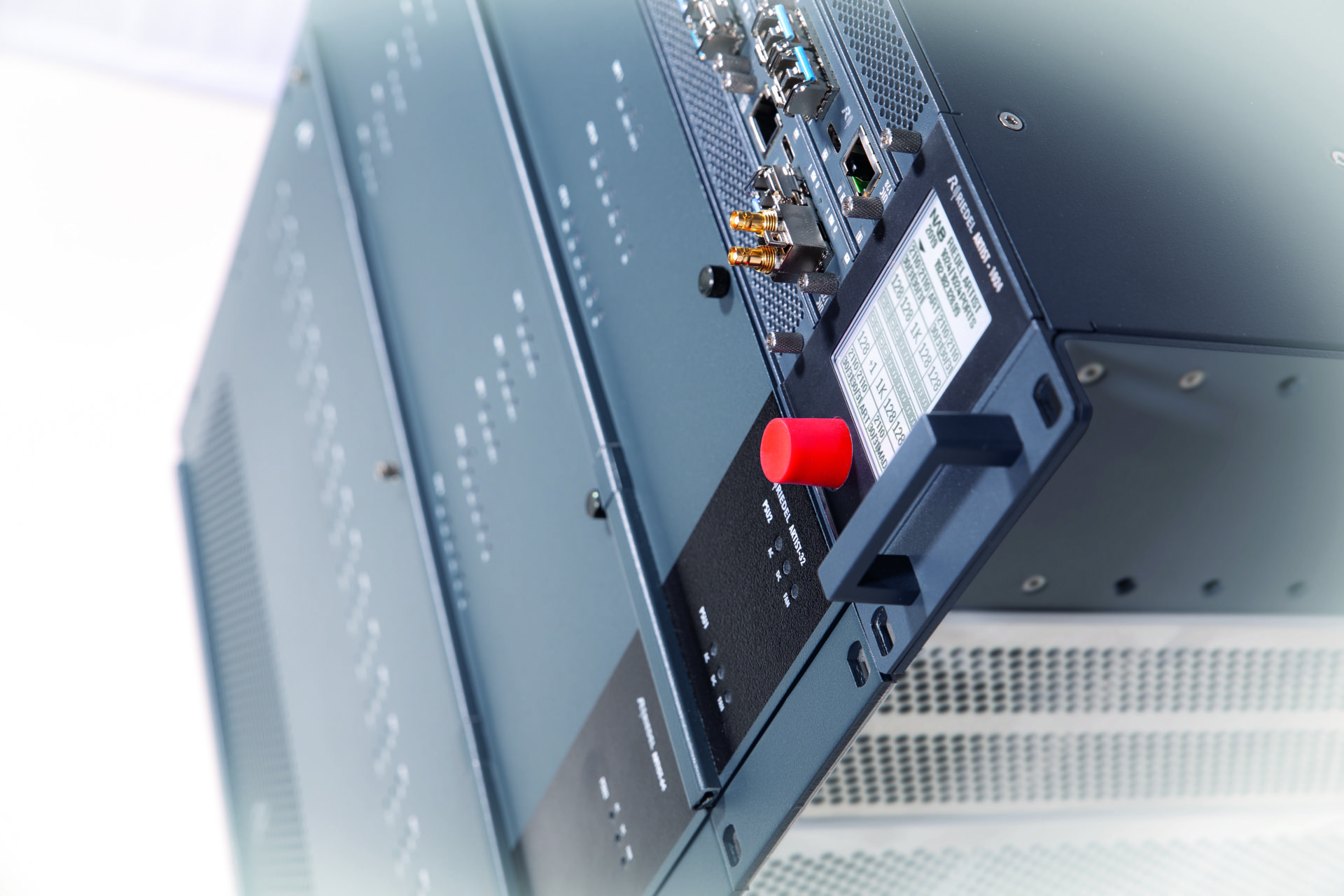 Riedel Artist-1024. Nová komunikační jednotka, která znovu definuje komunikaci