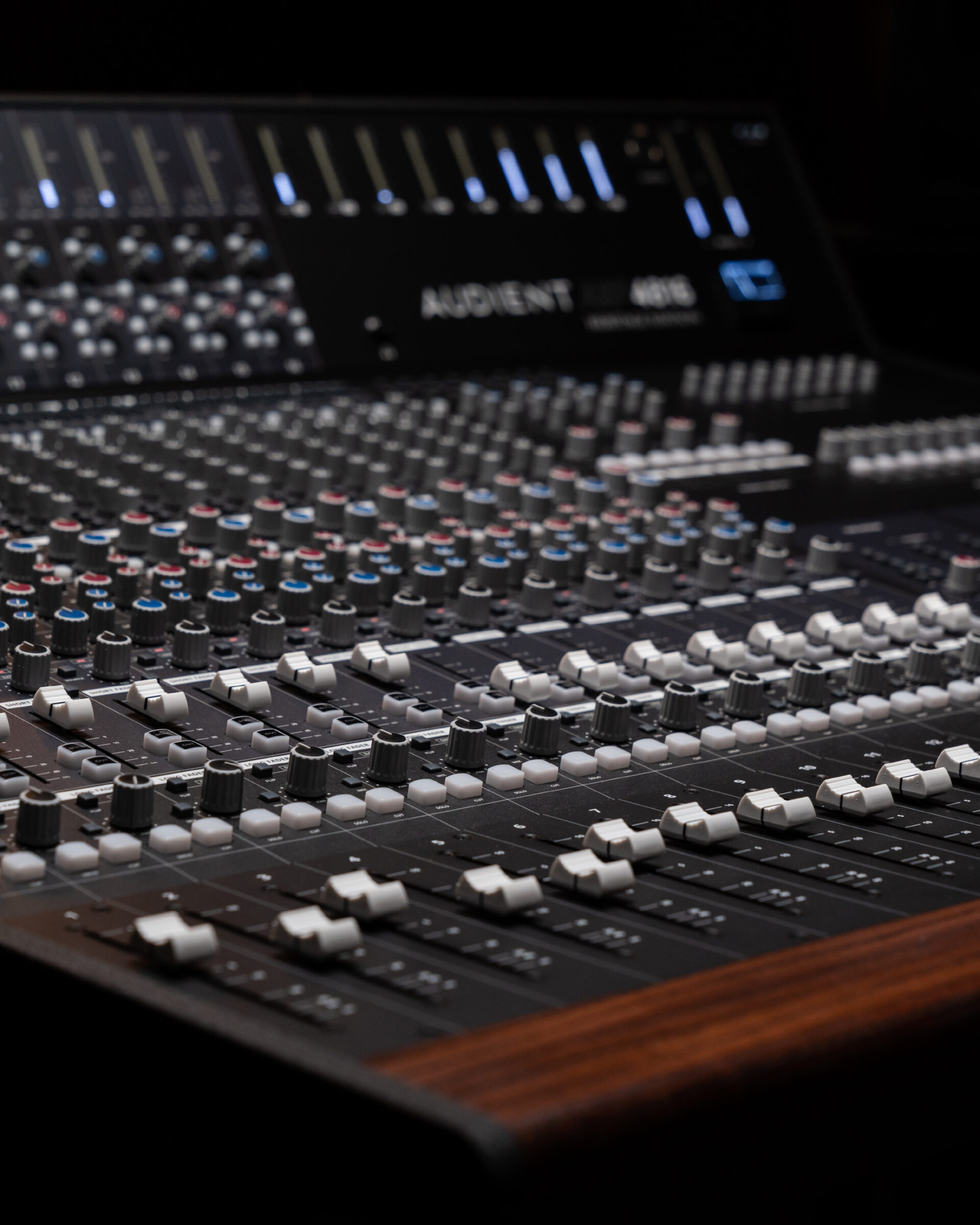 Audient ASP 4816 Heritage Edition