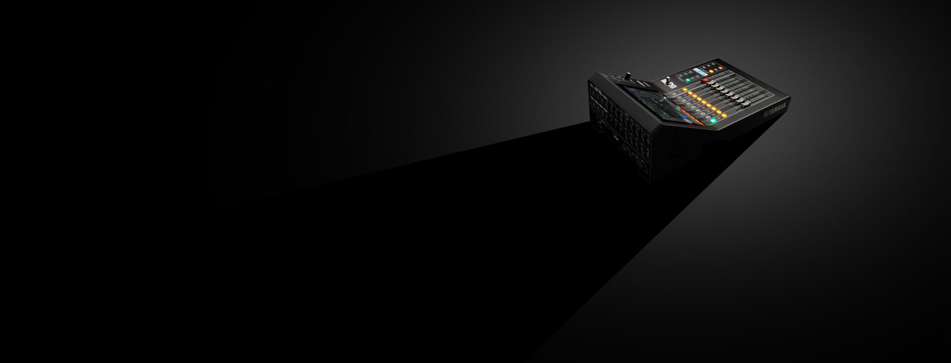 Nové ultra kompaktní digitální mixpulty Yamaha DM3 Nové ultra kompaktní digitální mixpulty Yamaha DM3