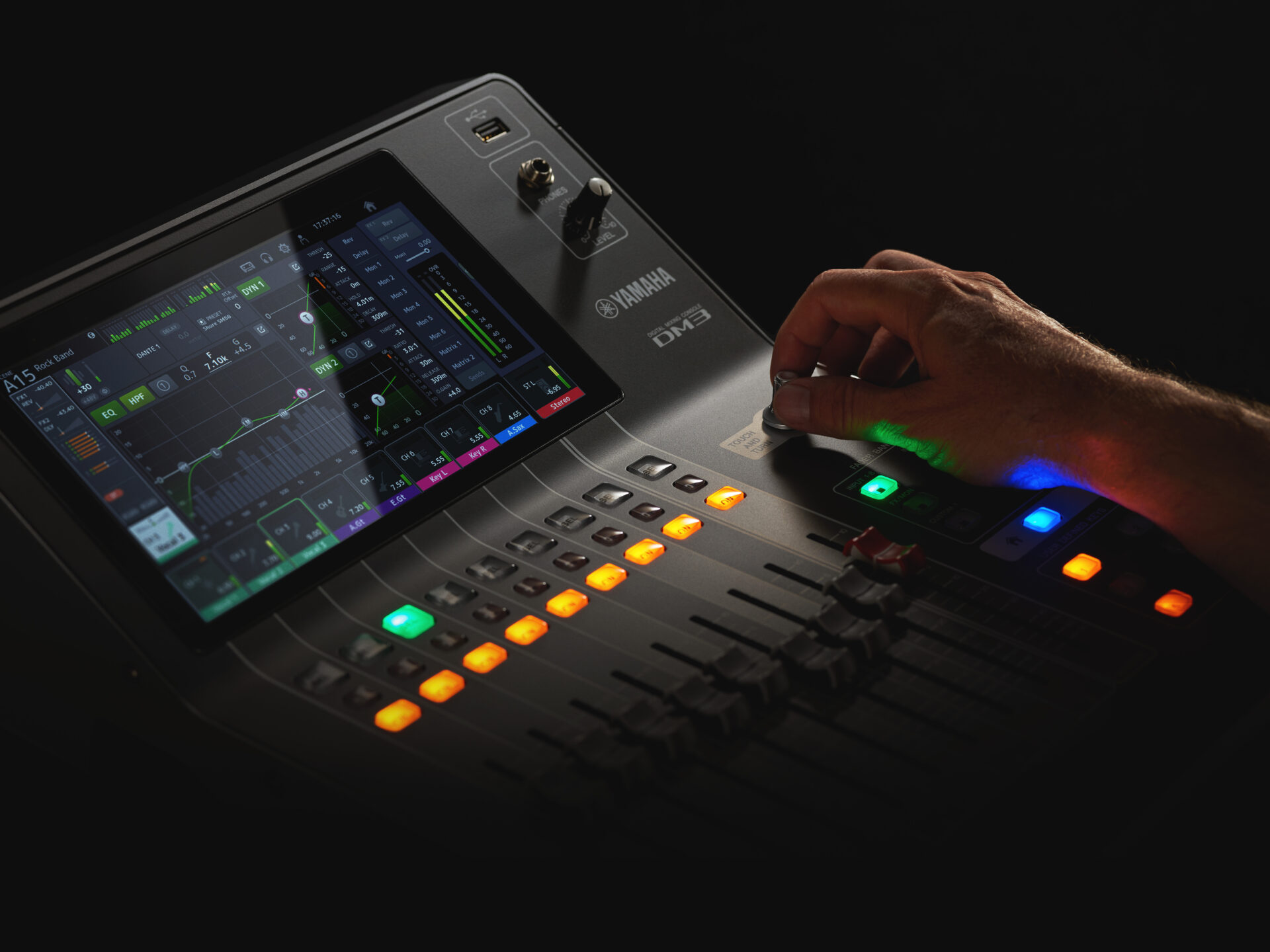 Nové ultra kompaktní digitální mixpulty Yamaha DM3 Nové ultra kompaktní digitální mixpulty Yamaha DM3