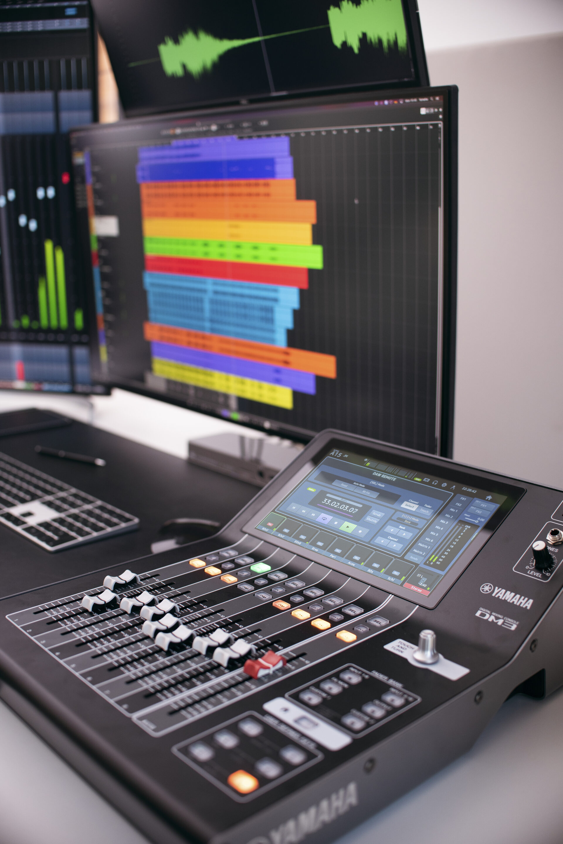 Nové ultra kompaktní digitální mixpulty Yamaha DM3 Nové ultra kompaktní digitální mixpulty Yamaha DM3