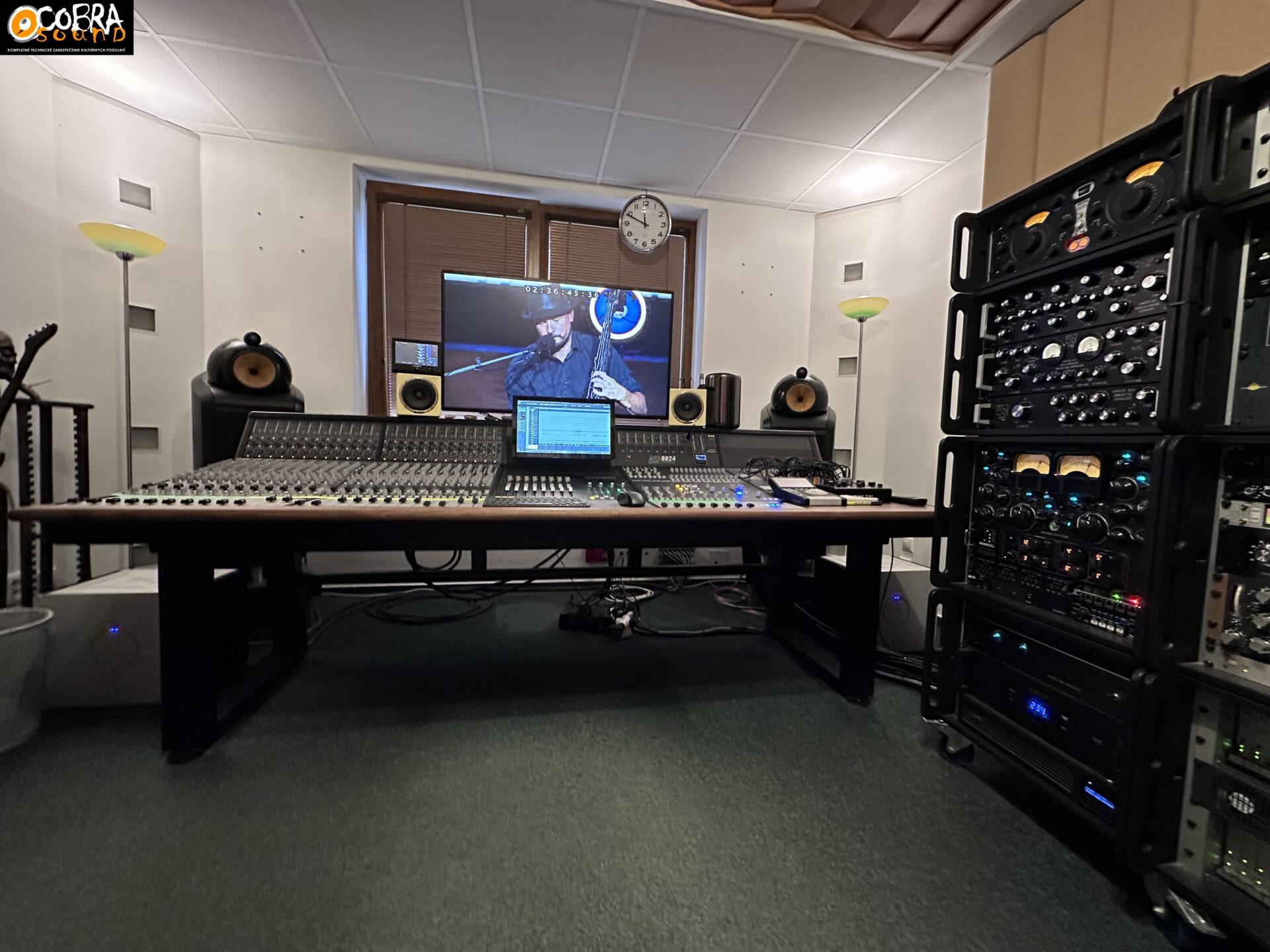 Audient ASP8024-HE - nová recording konzole pro studio COBRA SOUND Audient ASP8024-HE - nová recording konzole pro studio COBRA SOUND