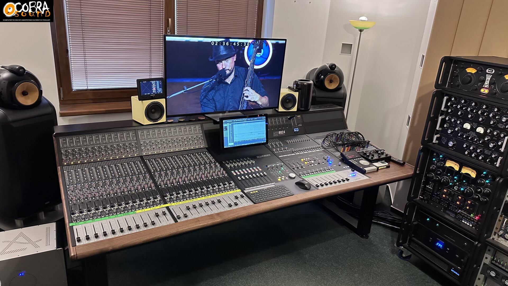 Audient ASP8024-HE - nová recording konzole pro studio COBRA SOUND Audient ASP8024-HE - nová recording konzole pro studio COBRA SOUND