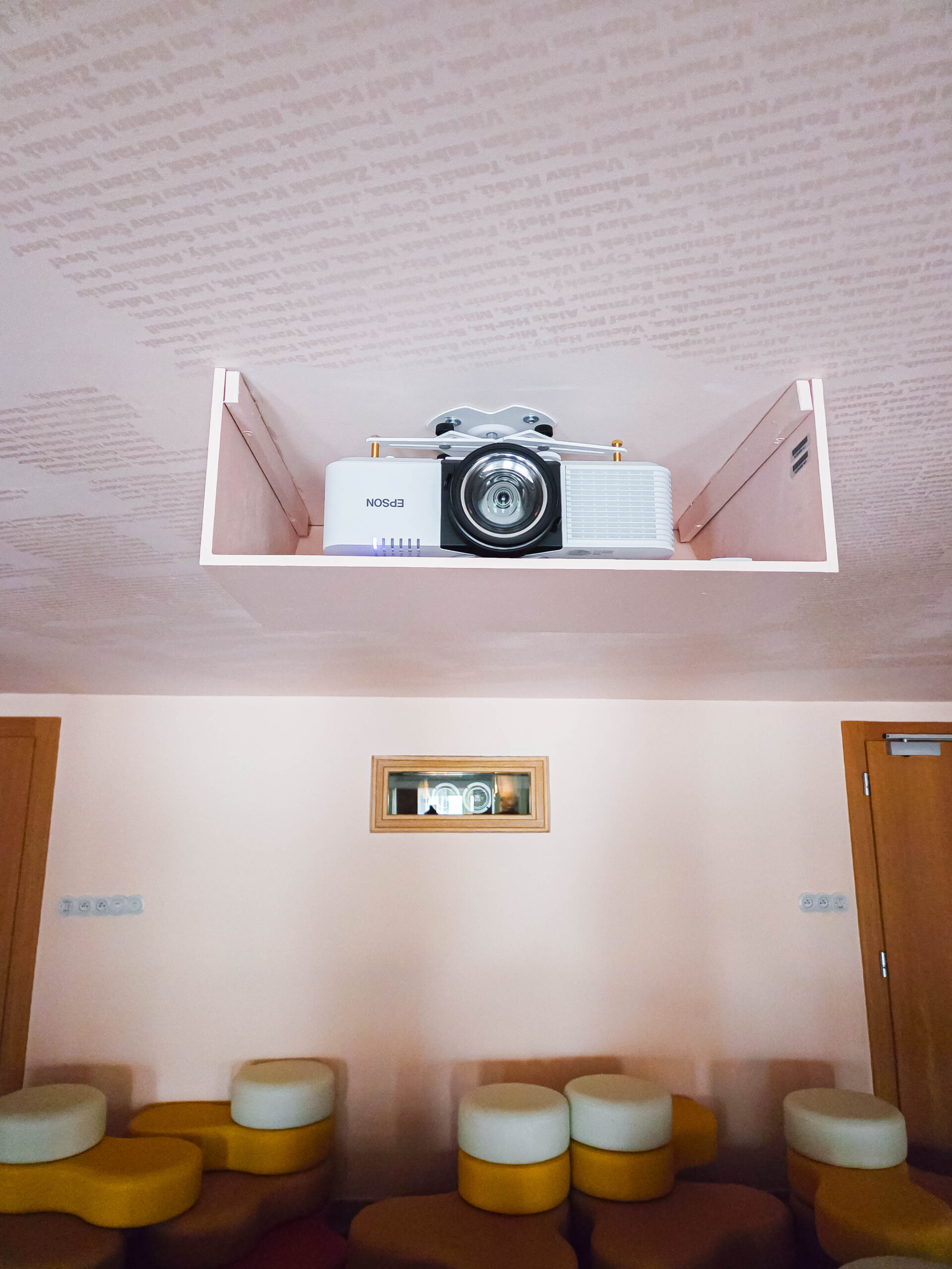 Kulturní a kreativní centrum Ostrov Kulturní a kreativní centrum Ostrov
