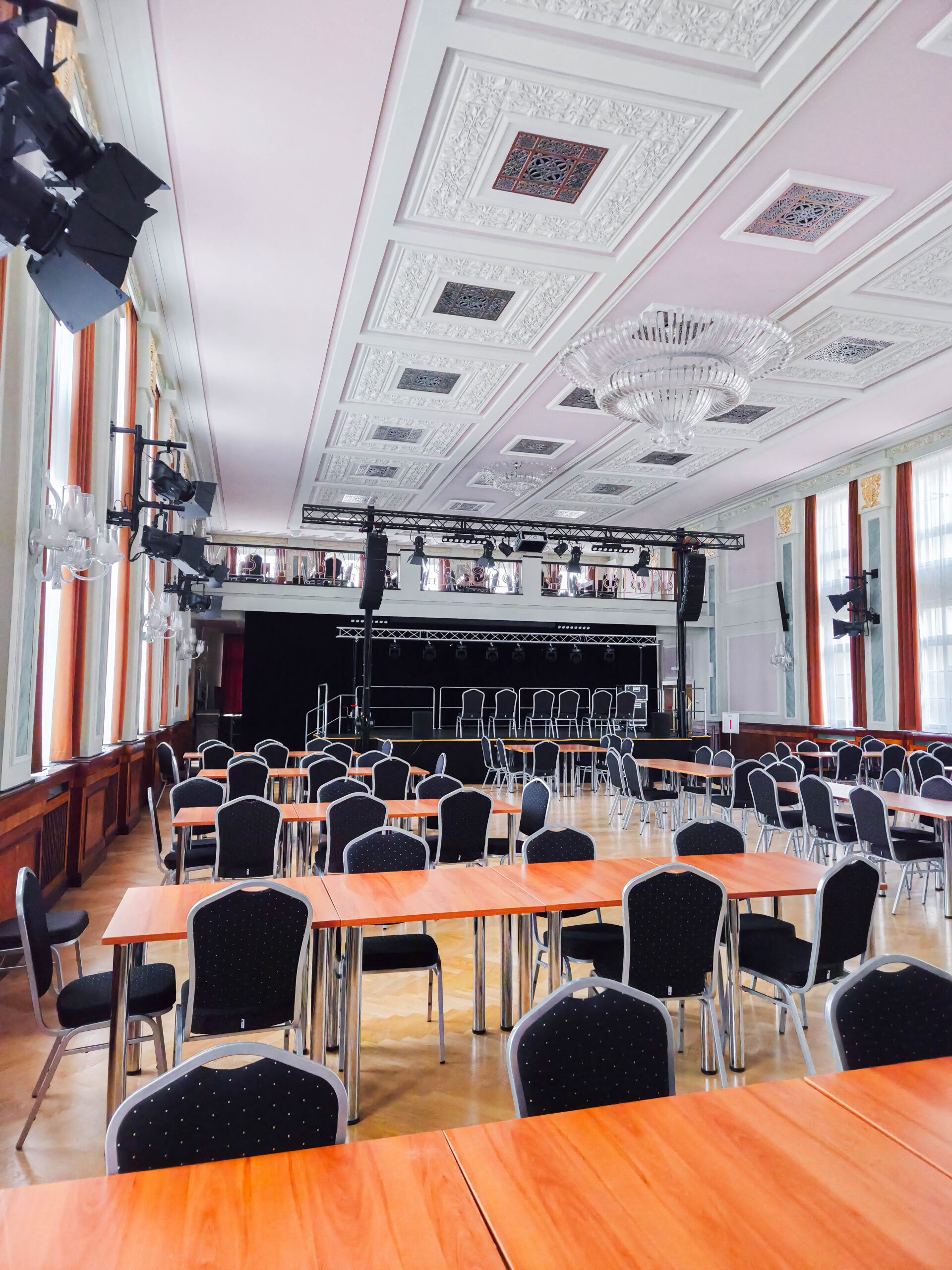 Kulturní a kreativní centrum Ostrov Kulturní a kreativní centrum Ostrov